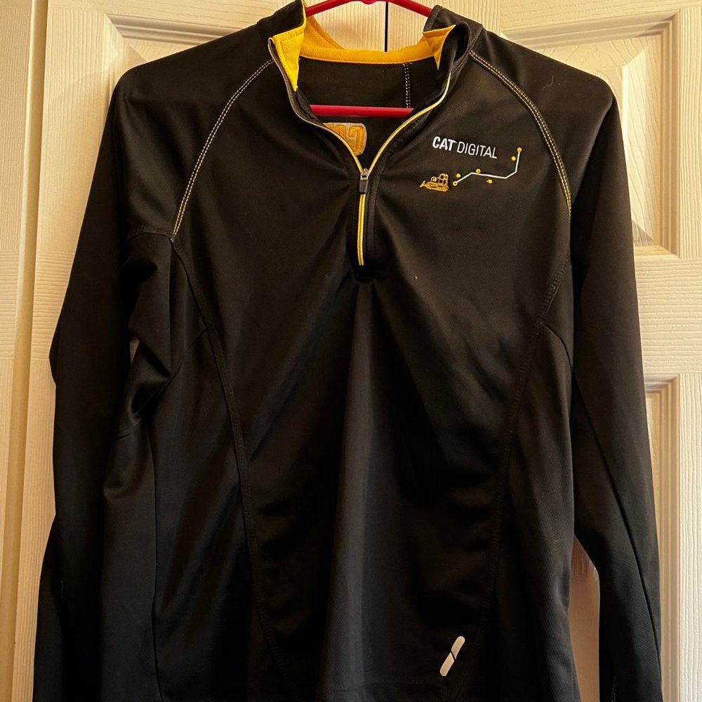 Caterpillar Cat Digital Zip-neck